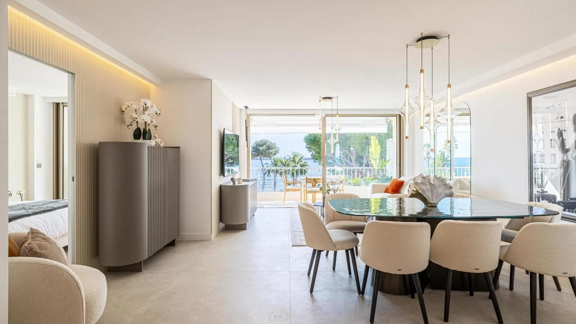 Ref 1981 - Cannes Sea View Apartment Cannes Palm Beach